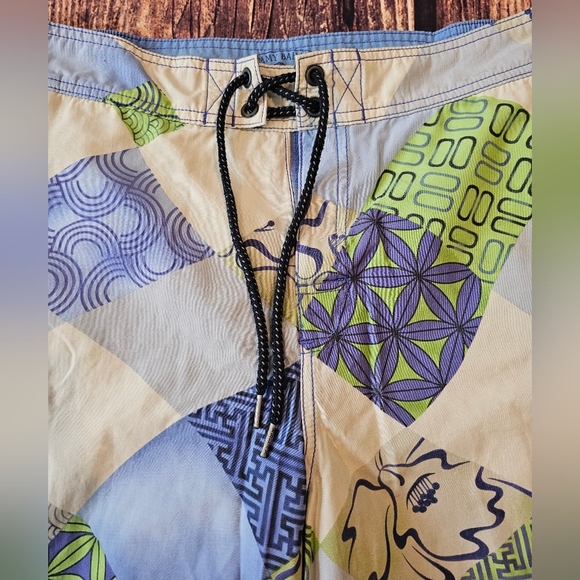 Tommy Bahama Relax Swim Trunks Men Medium Multicolor Tropical Mesh Lined Shorts - Picture 3 of 11